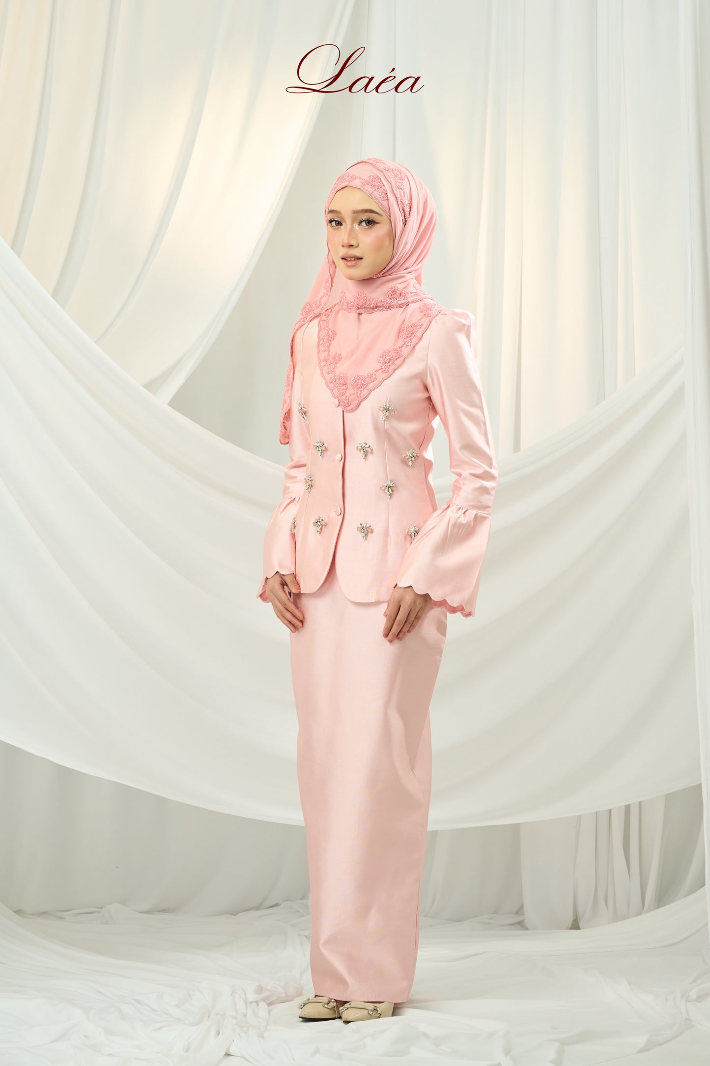 Leara Pink